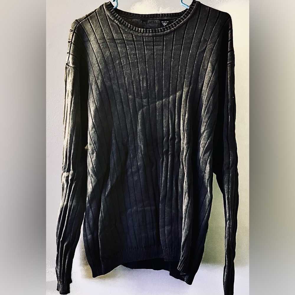 Izod Men's Charcoal Crewneck Sweater